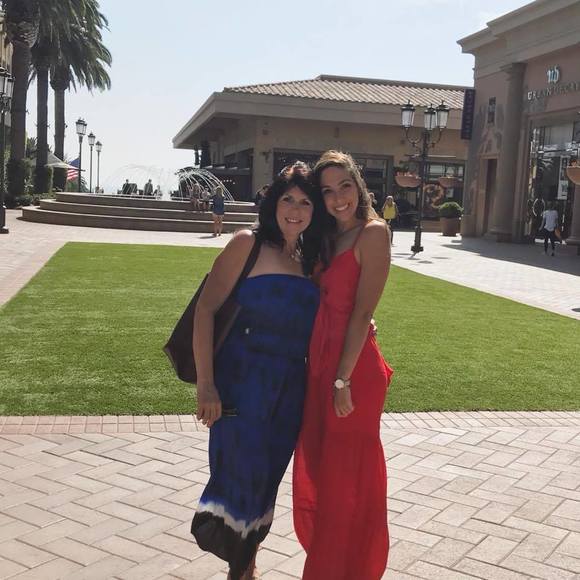 Meet your Posher, Mikayla - Picture 1 of 1